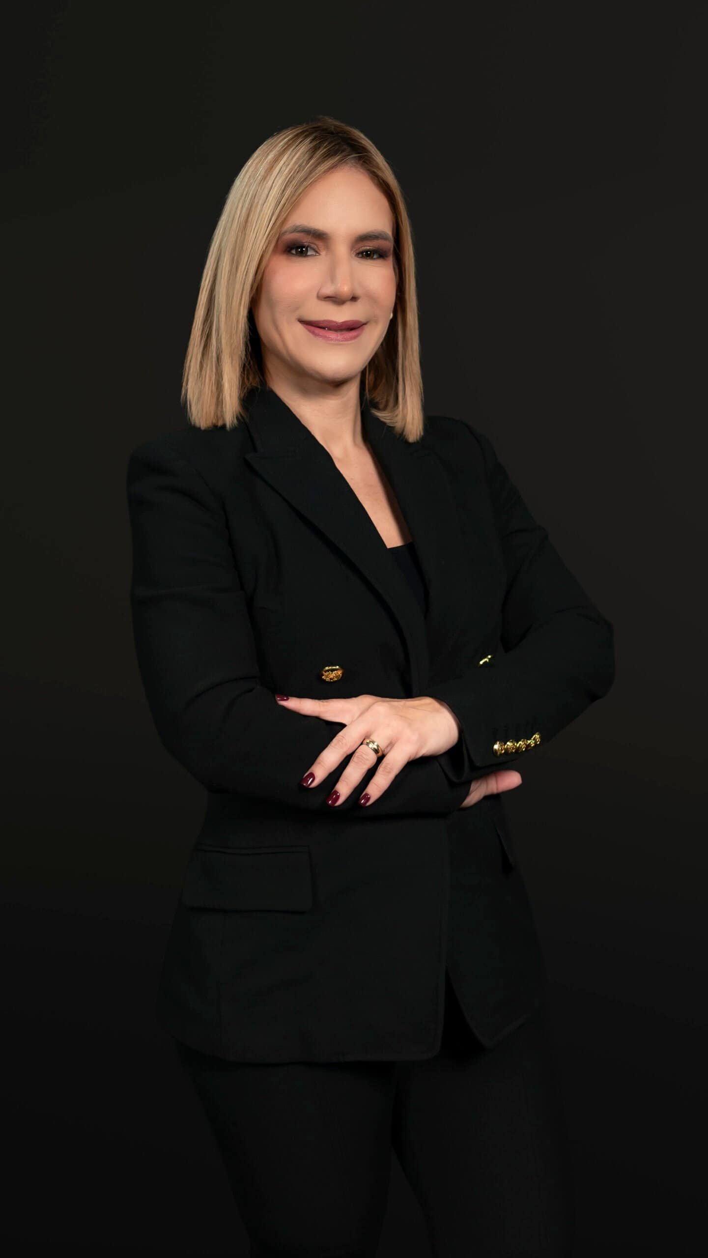 Maritza Hernandez, cofundadora y broker de COVHER Consultores Inmobiliarios, especialista en inversión inmobiliaria en Florida.